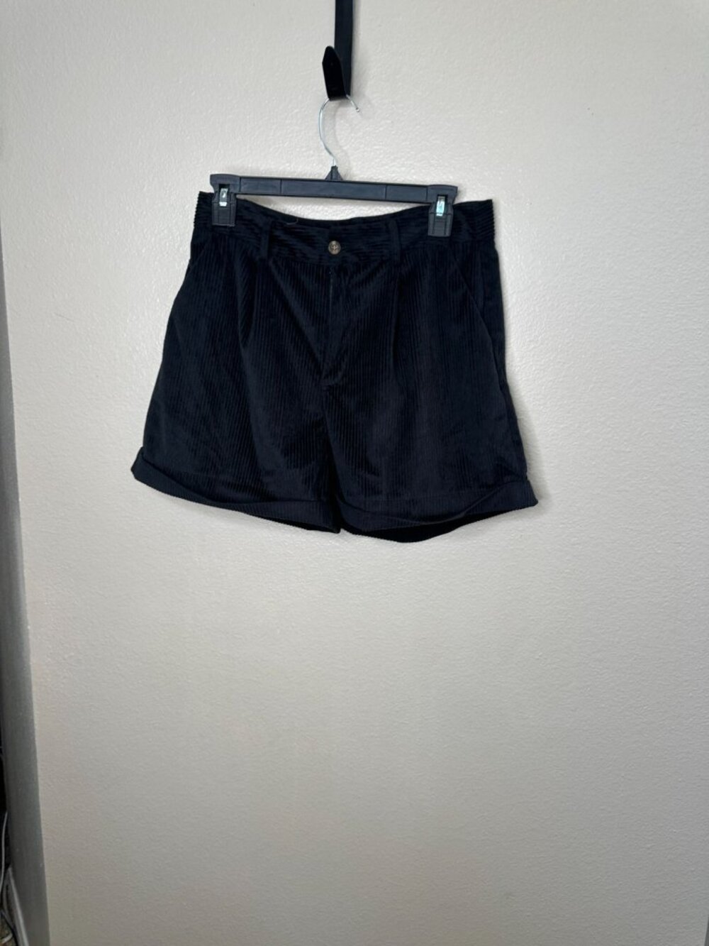 NCLook Womens Black High-Waisted Shorts Button Large Lightweight Fabric